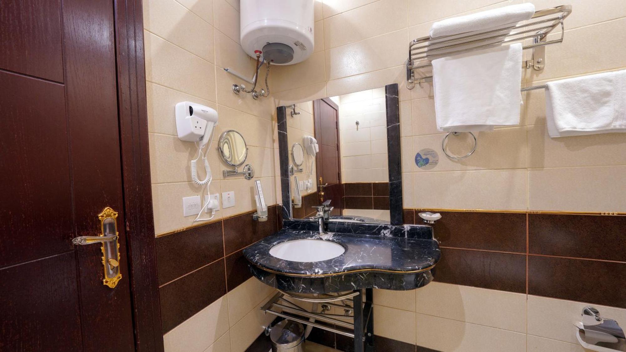 Almasem Luxury Hotel suite 6 Riyad Chambre photo